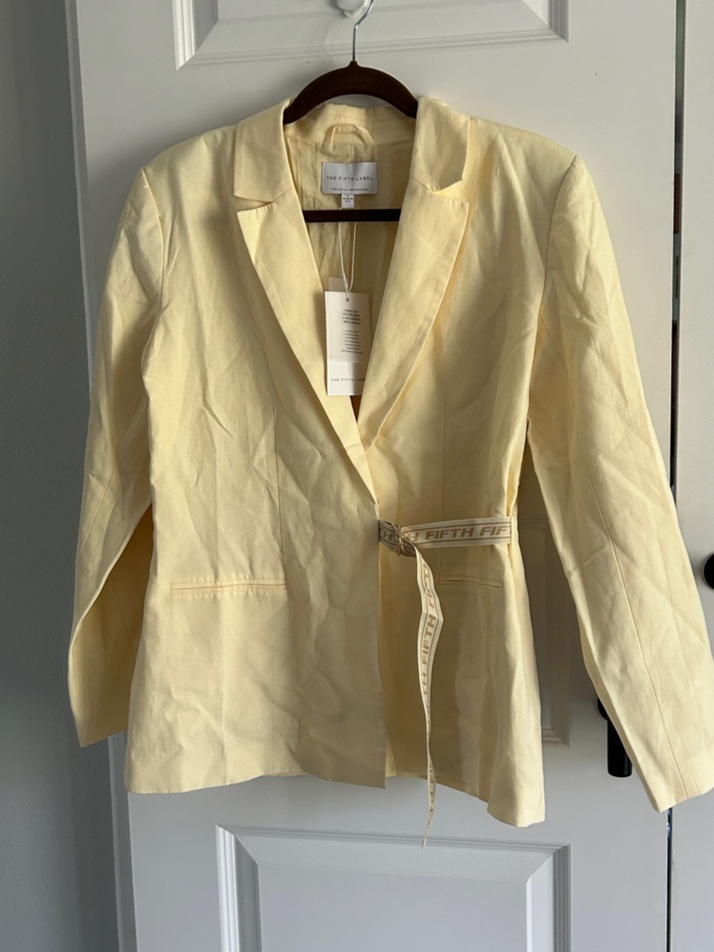 The Fifth Label Banana Acclaimed Tailored Blazer with Logo Tie size medium